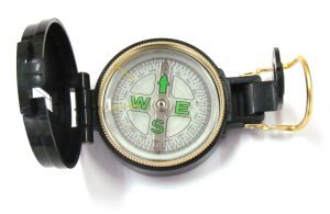 IGUANA - מצפן פלסטי צבאי עם נוזל 310